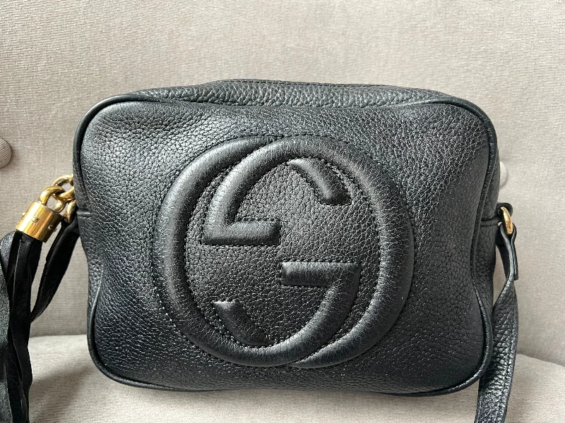 Customizable monogram bags  Gucci Black Soho Disco